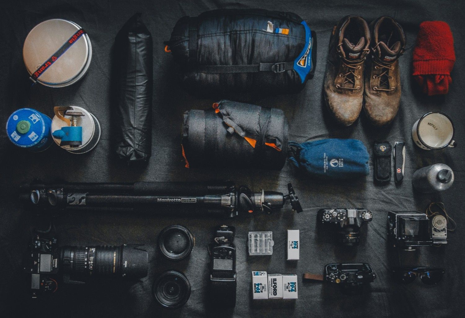 Essential Hiking Gear Checklist for Beginners 2026